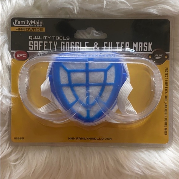Safety Goggle & Filter Mask - Picture 2 of 3